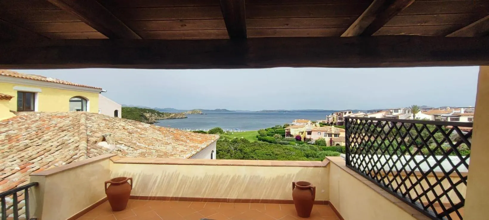 リーシャ・ディ・ヴァッカLa Terrazza Sul Mareアパートメント アパート リーシャ・ディ・ヴァッカ